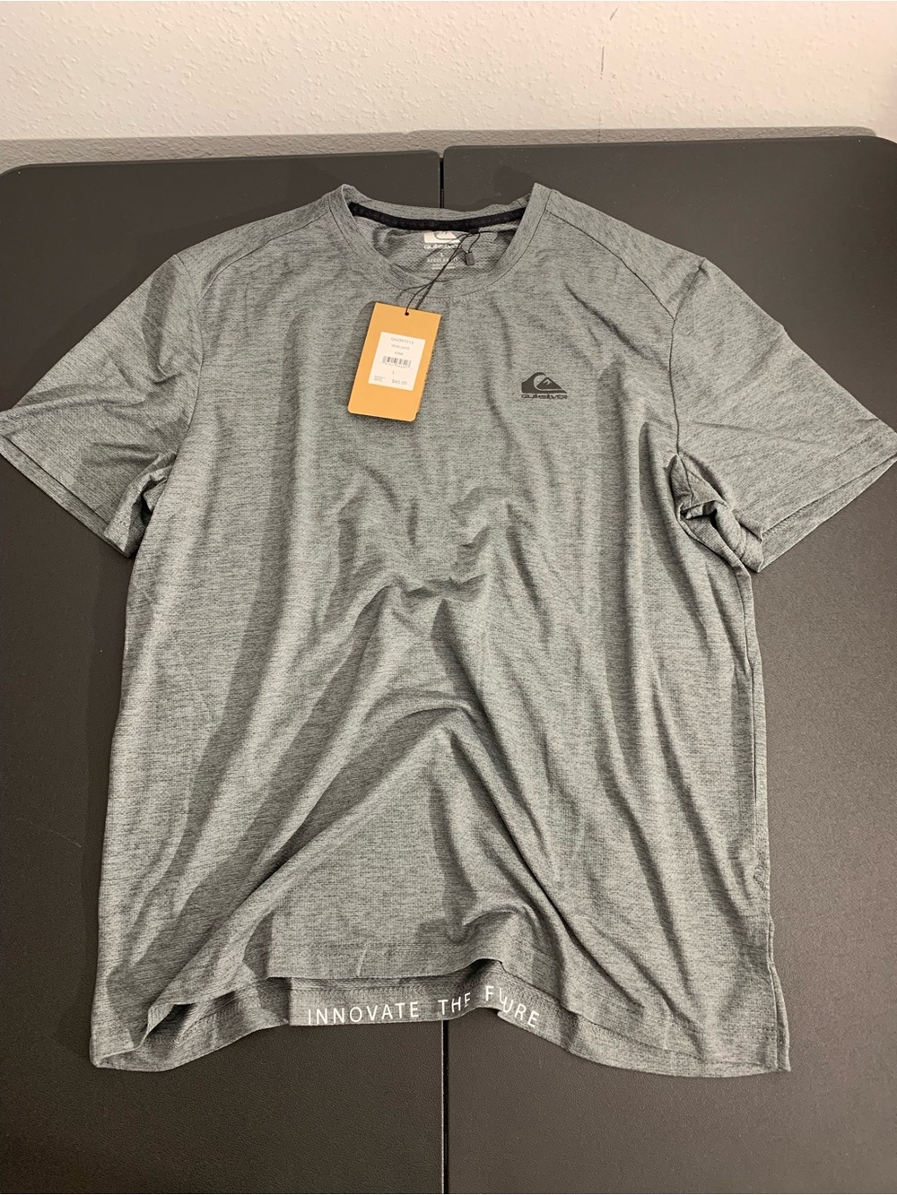 Quiksilver Men's Gray Heather Performance Short Sleeve Tee